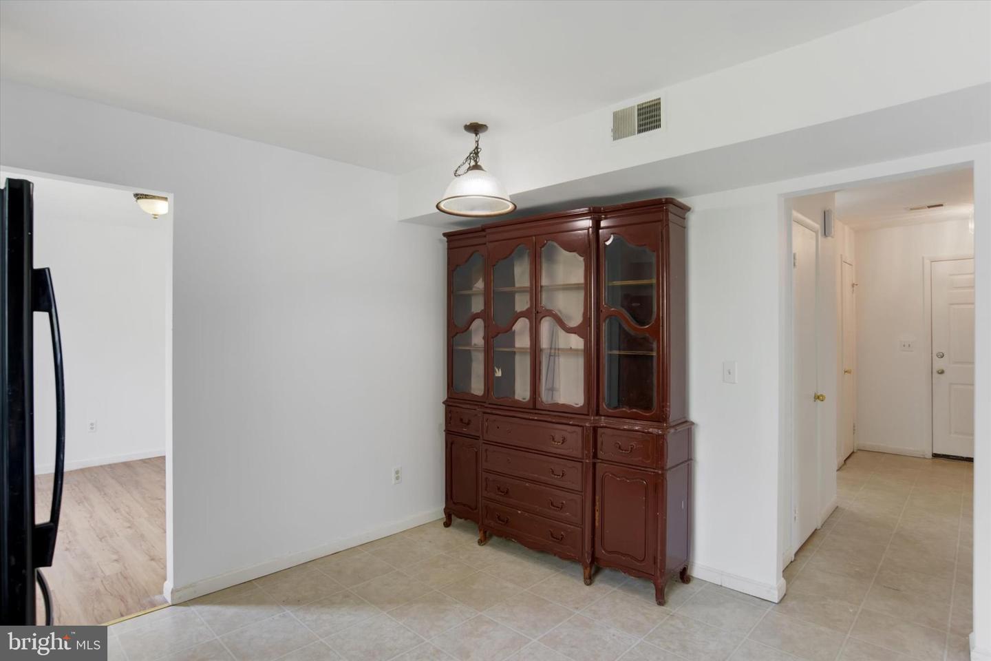 5137 Clover Ct