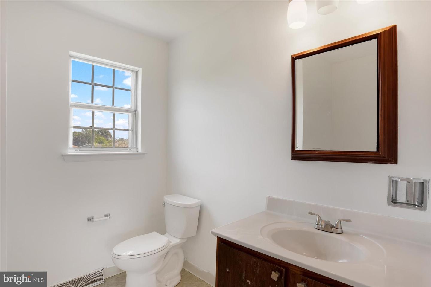 5137 Clover Ct