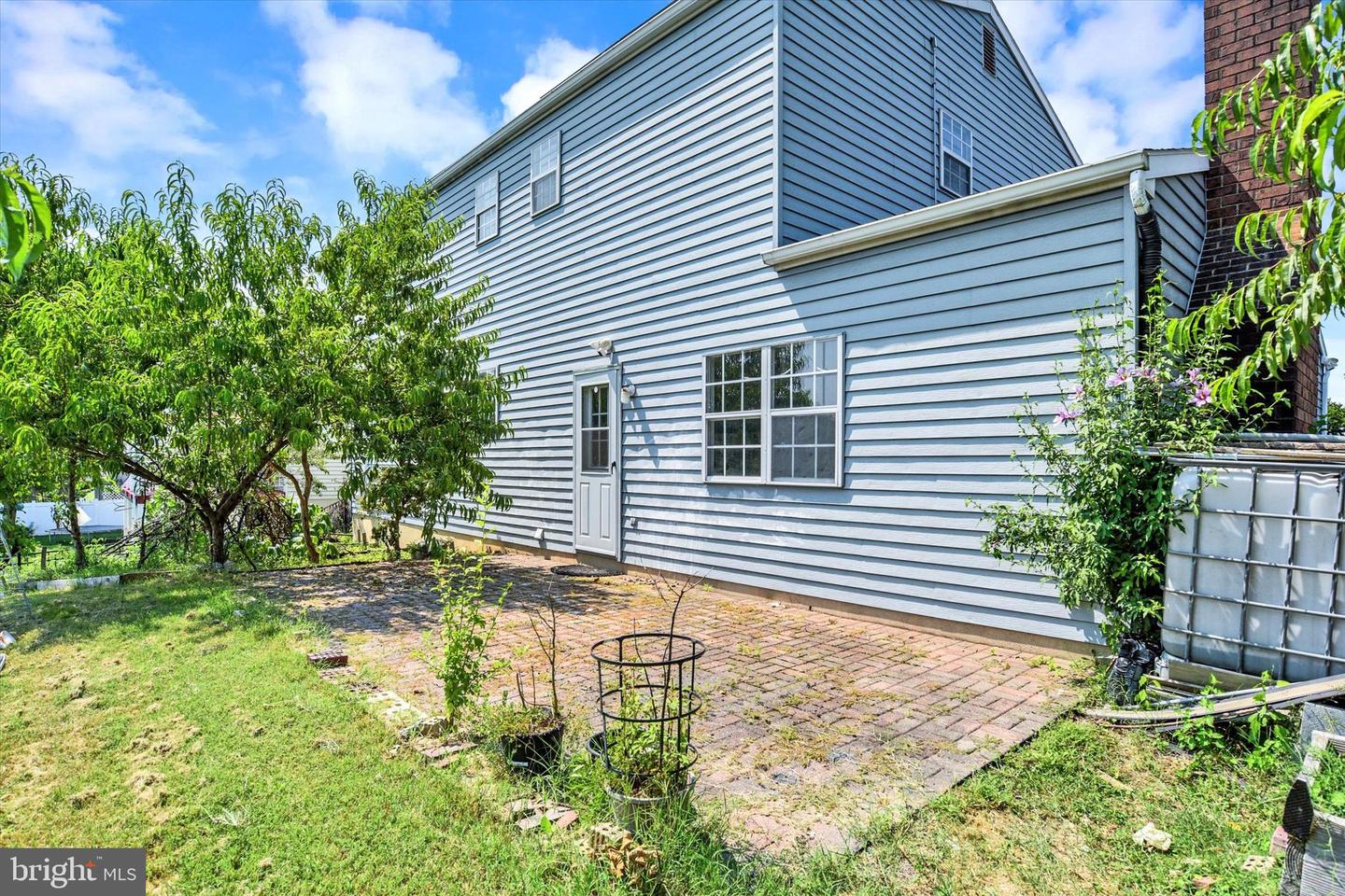 5137 Clover Ct