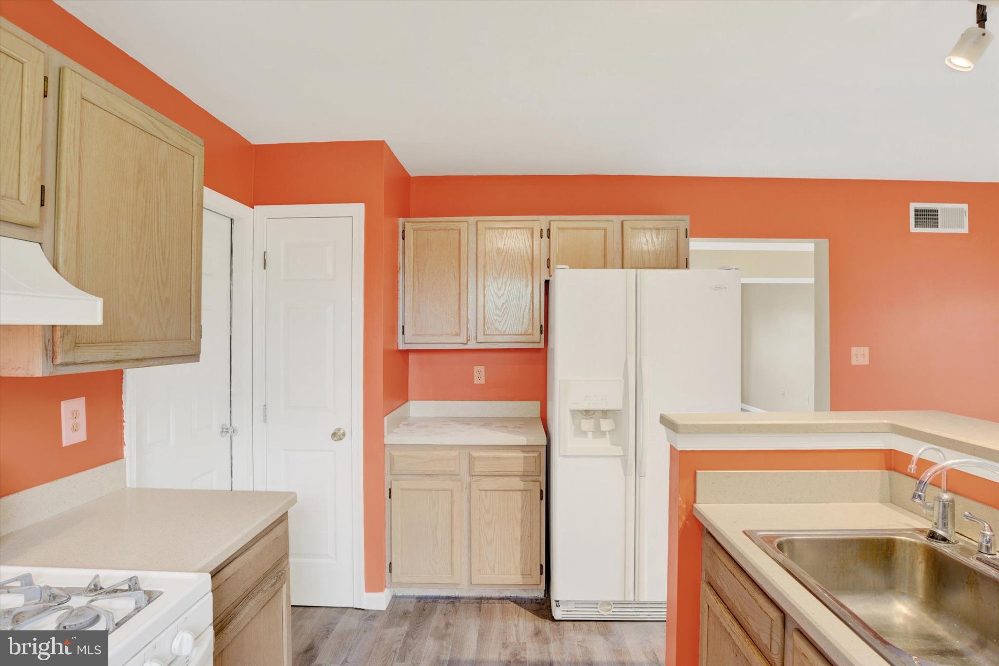 6262 S Highlands Cir