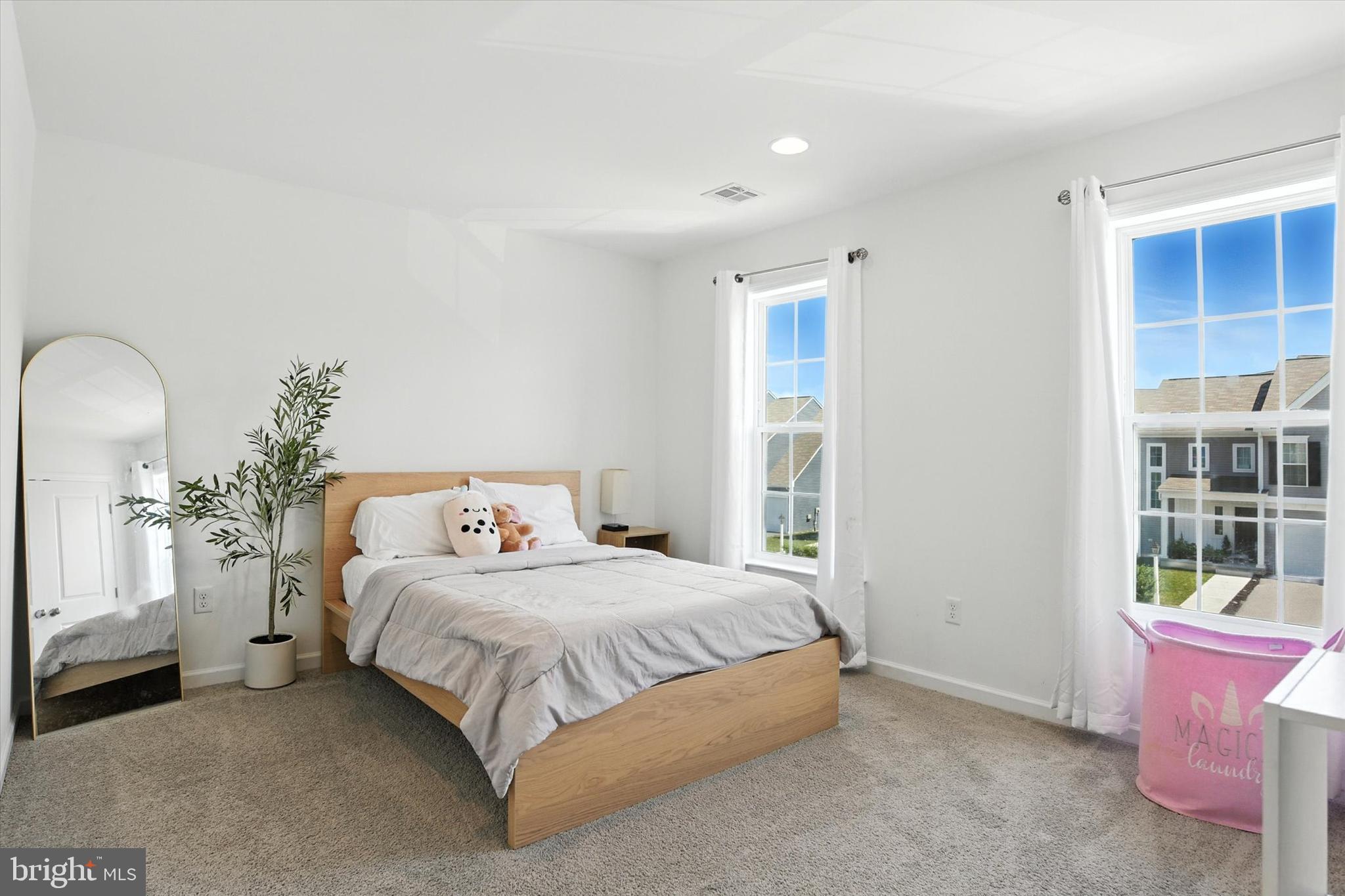 1738 BRADLEY DRIVE