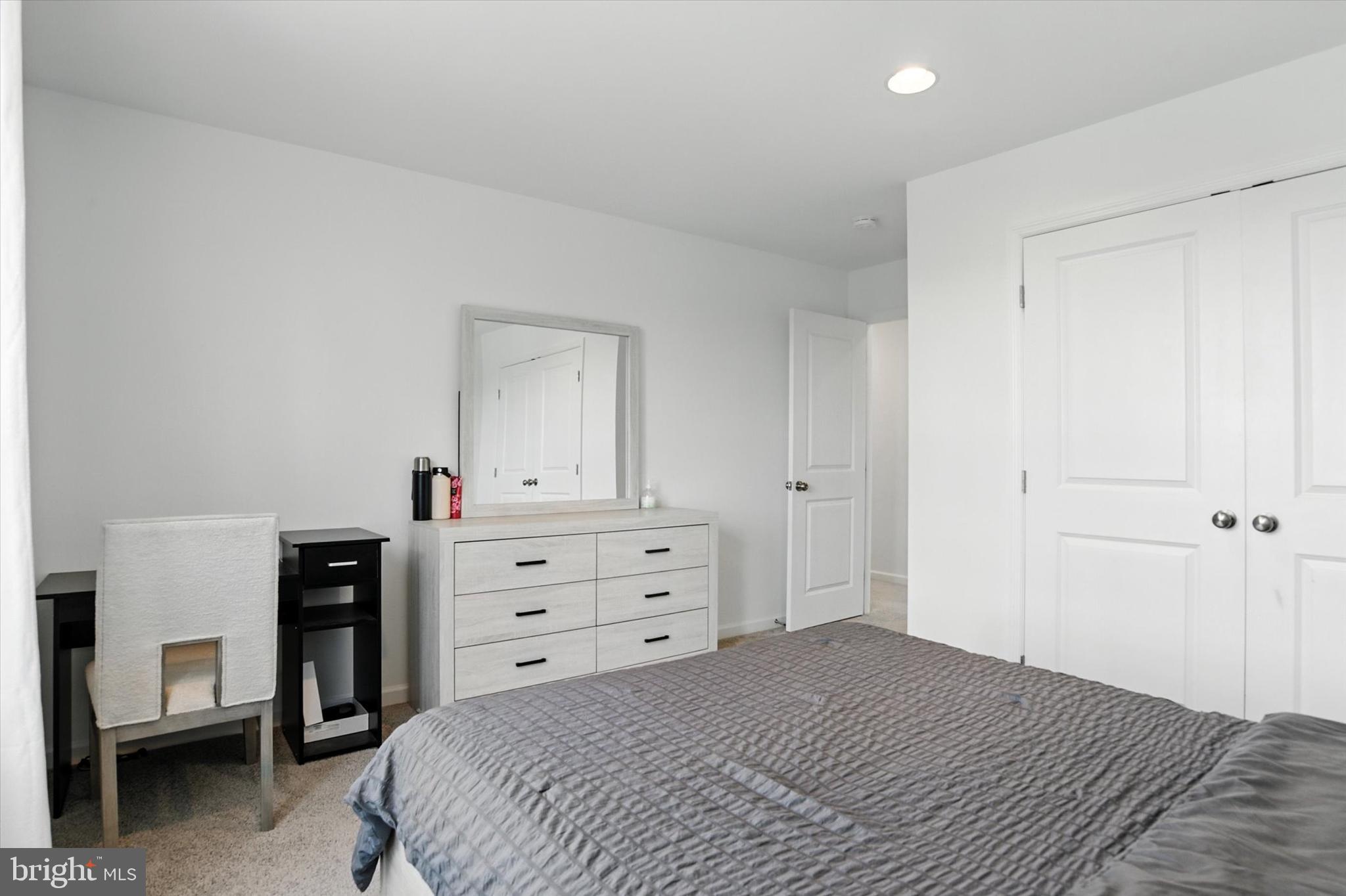 1738 BRADLEY DRIVE