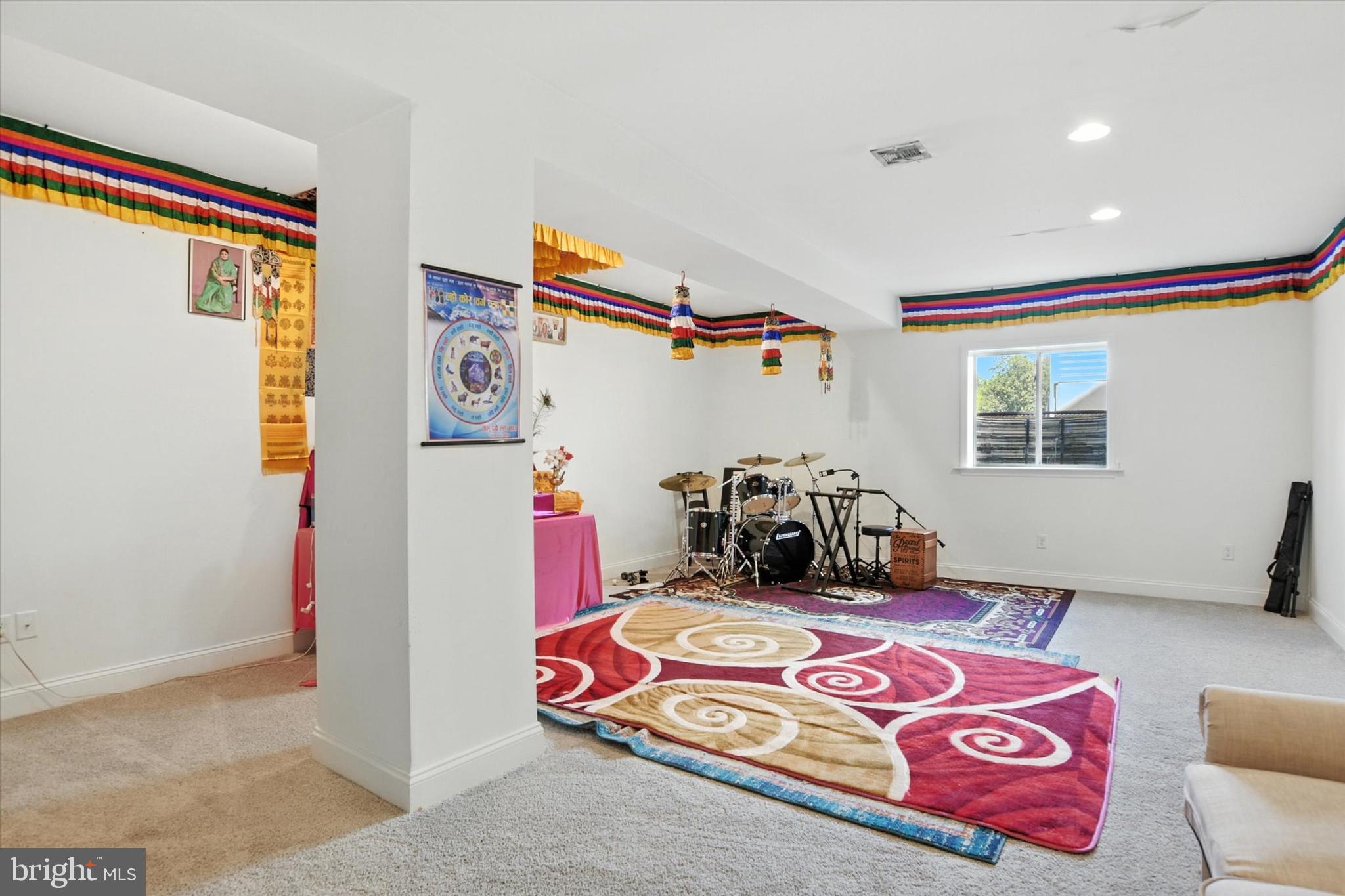 1738 BRADLEY DRIVE