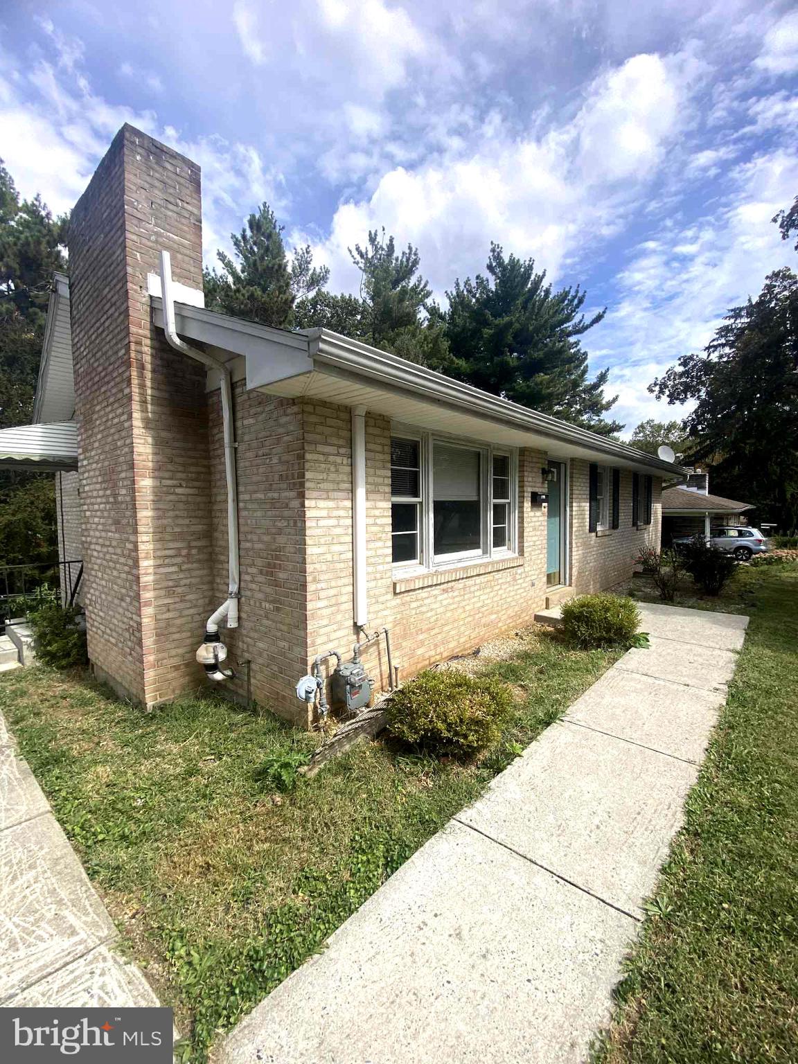 4800 E CIRCLE DRIVE