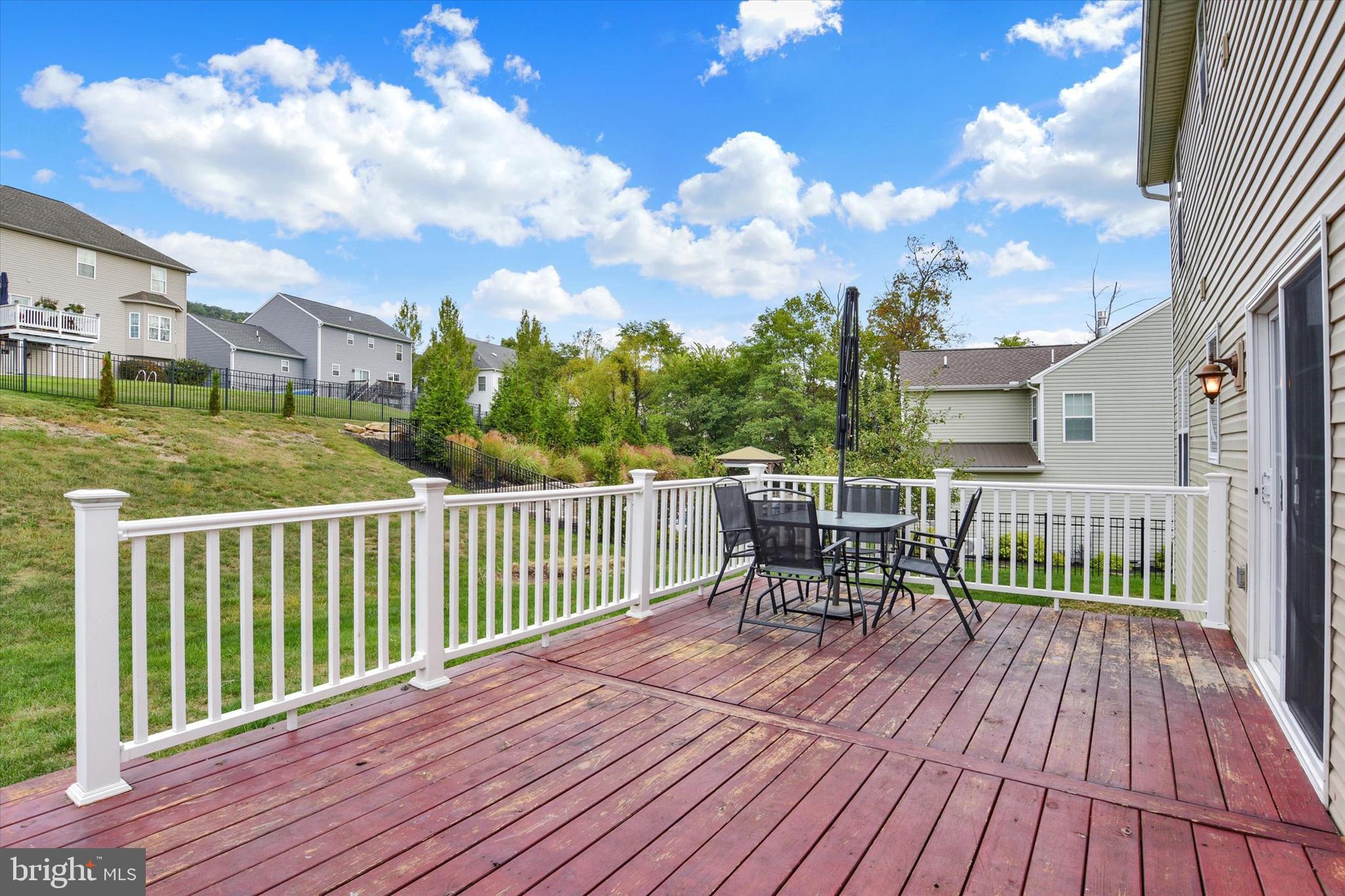 2224 NORTHVIEW LANE