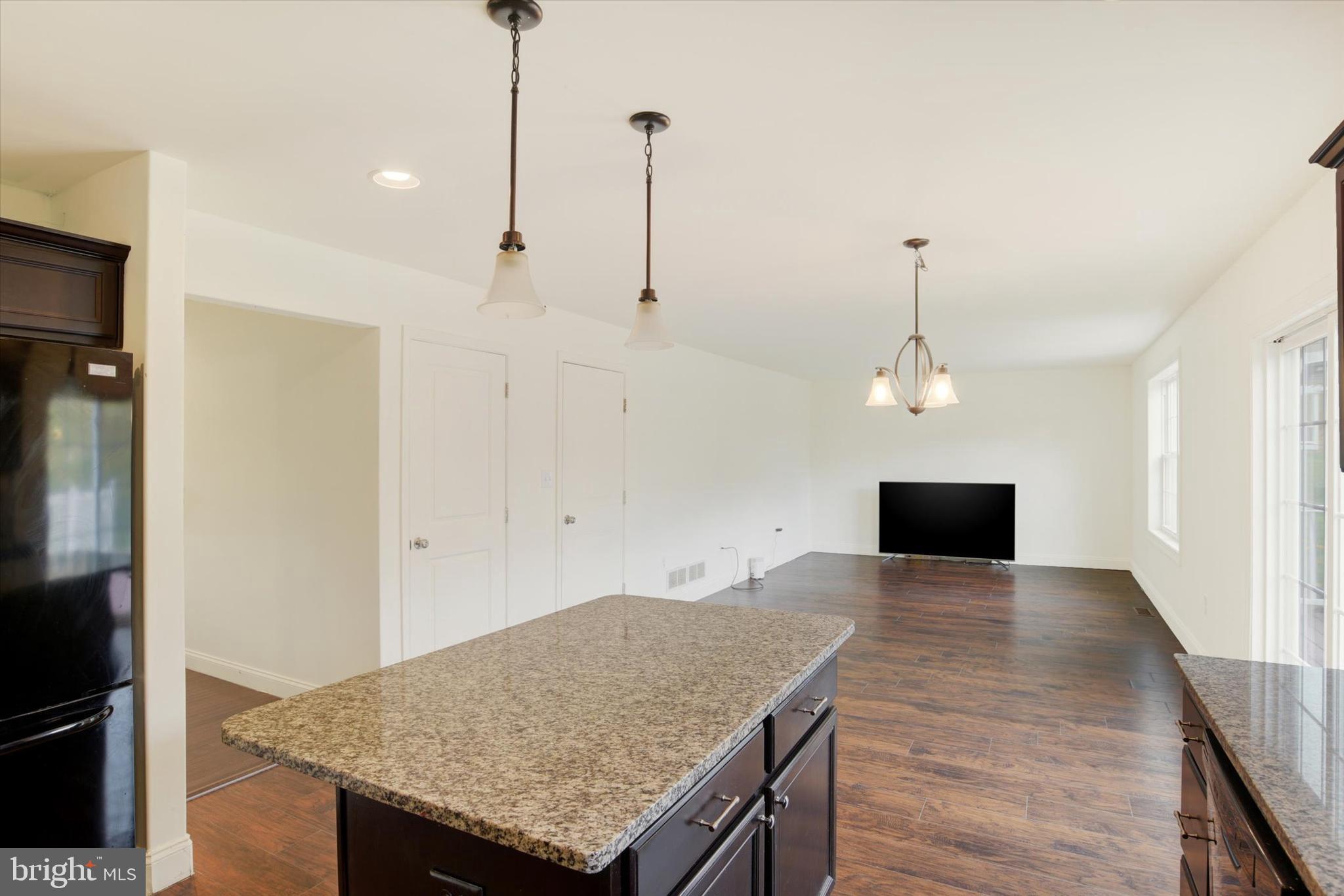 2224 NORTHVIEW LANE