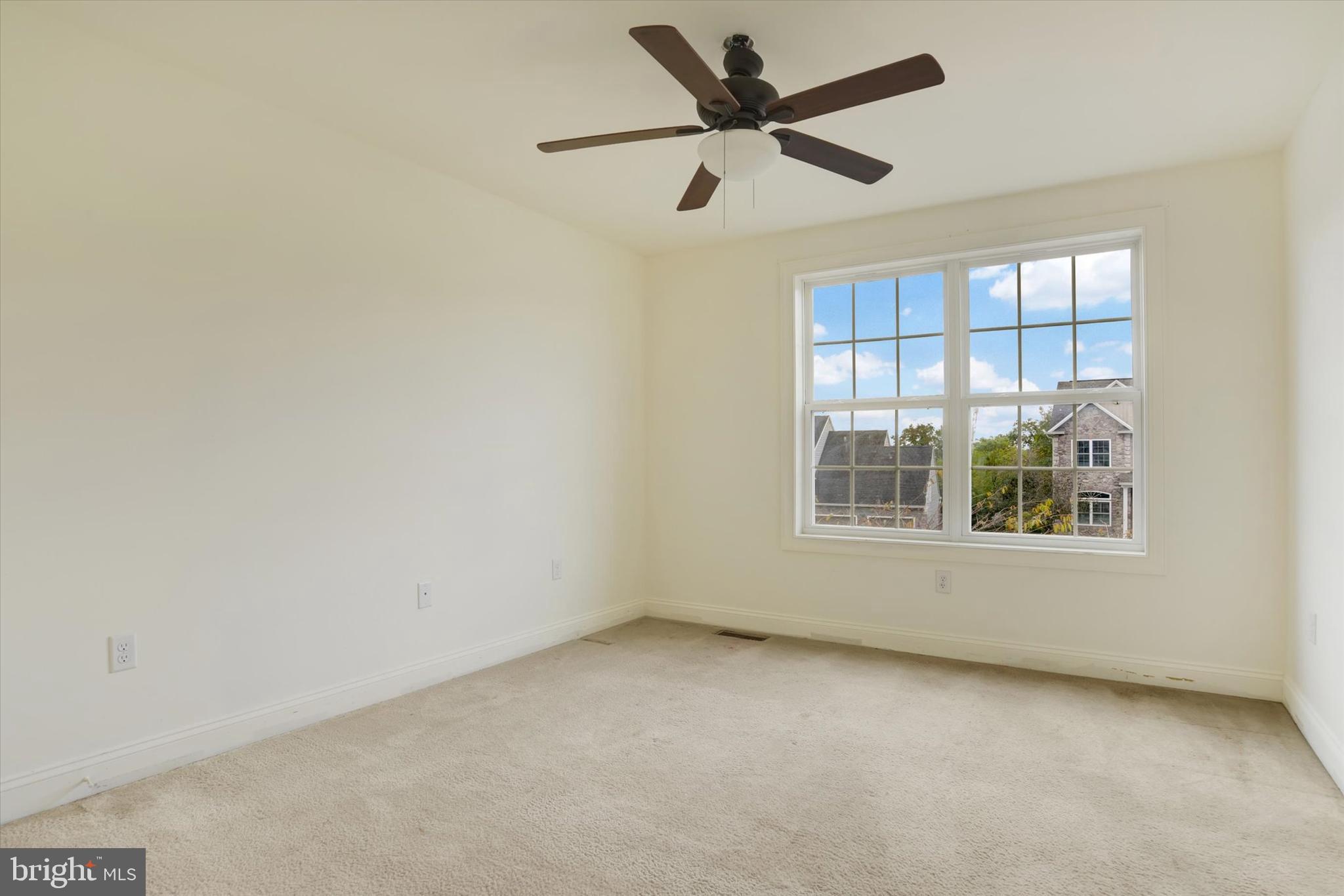 2224 NORTHVIEW LANE