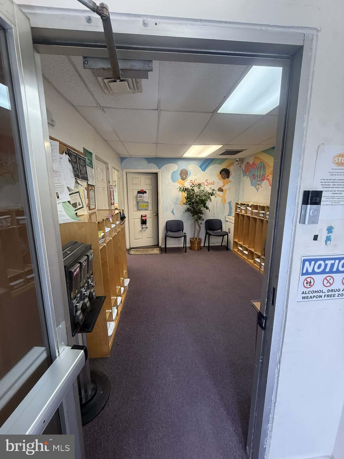 201 N PROGRESS AVENUE