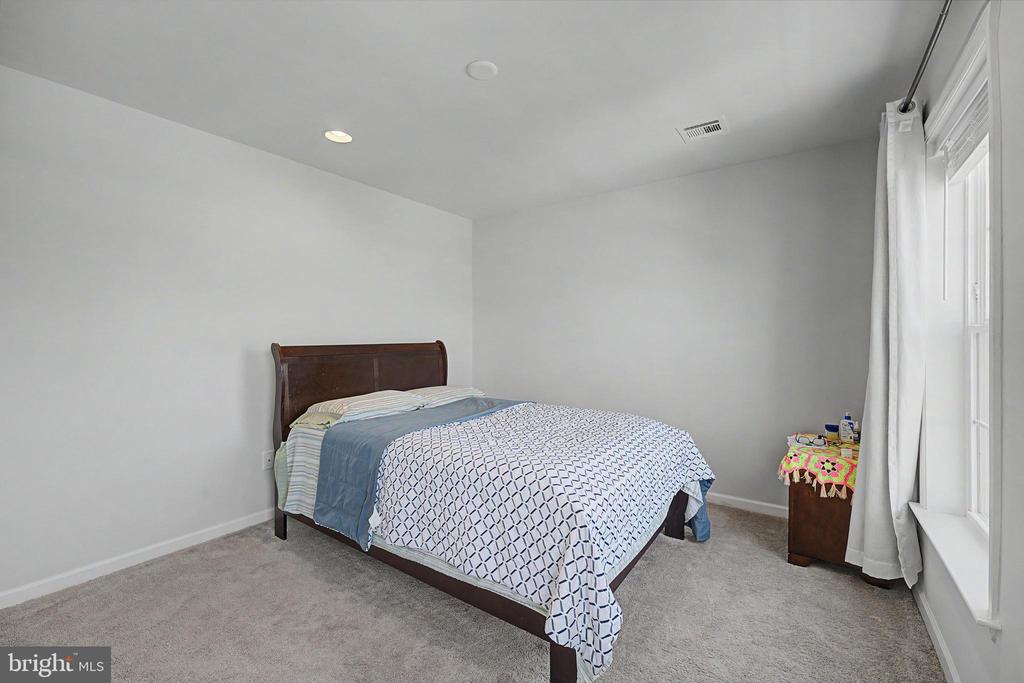1820 ETHAN DRIVE