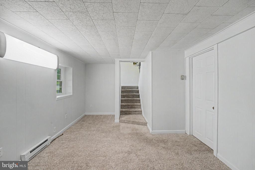 1504 RIDGEVIEW LANE