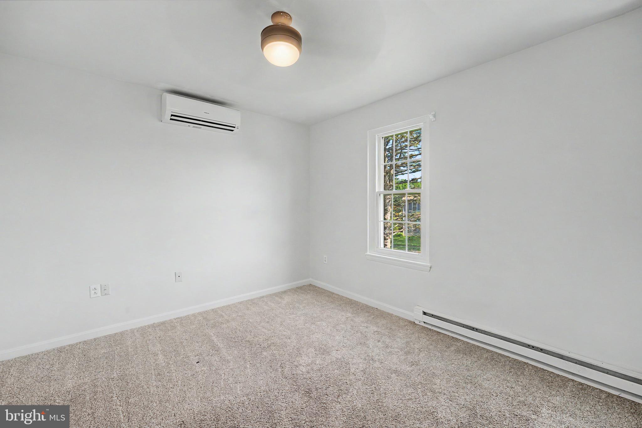 1504 RIDGEVIEW LANE