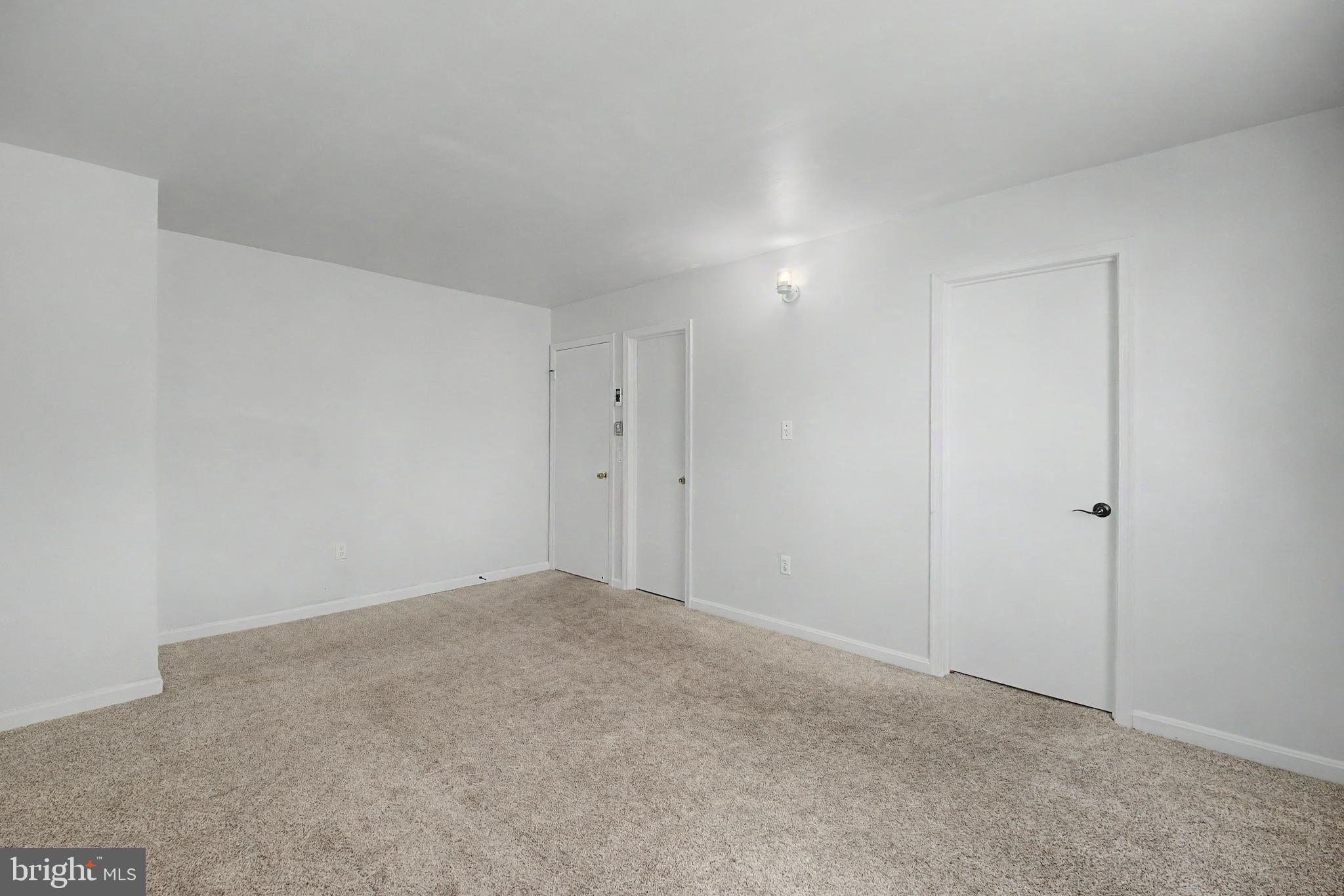 1504 RIDGEVIEW LANE
