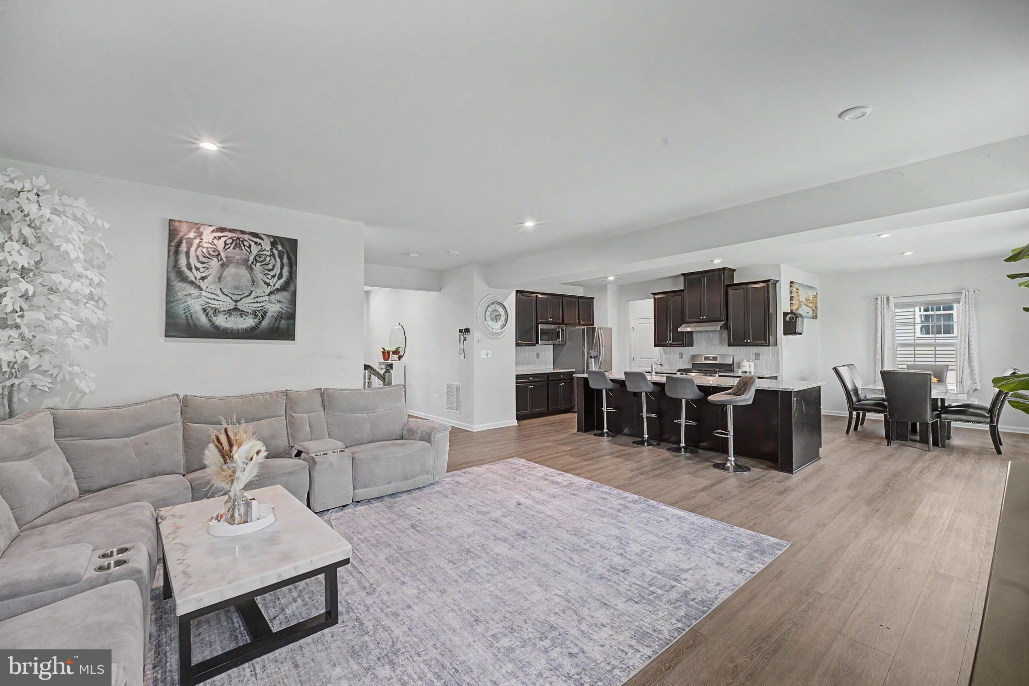 3011 BIANCA WAY