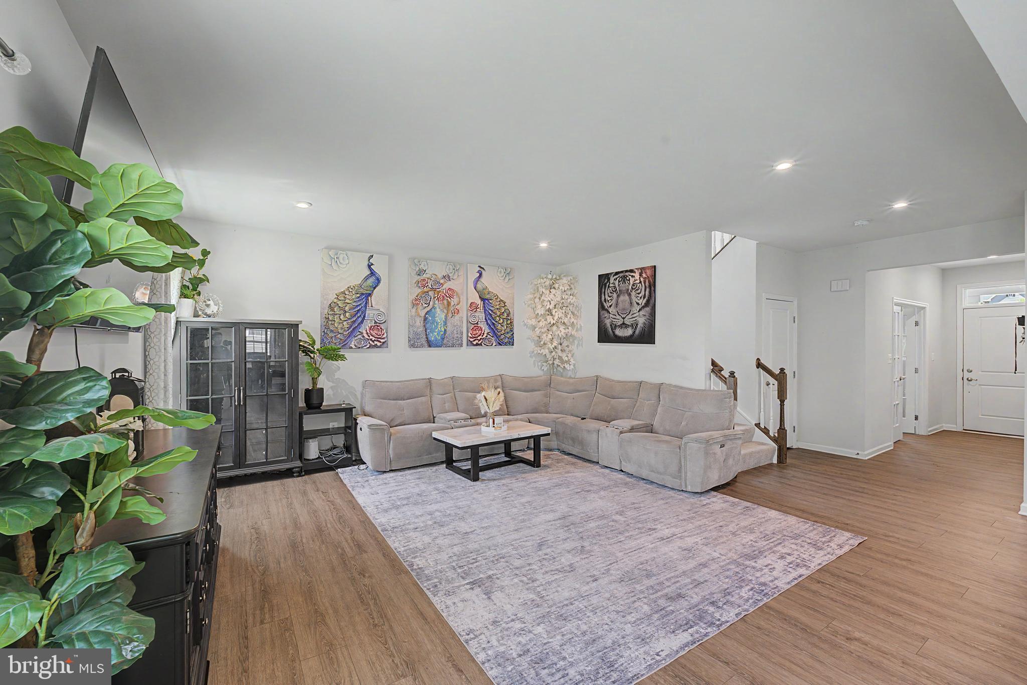 3011 BIANCA WAY