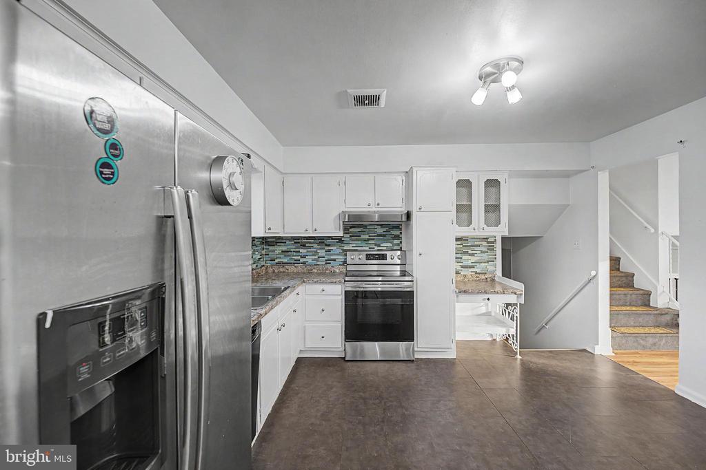 231 EDDINGTON AVENUE