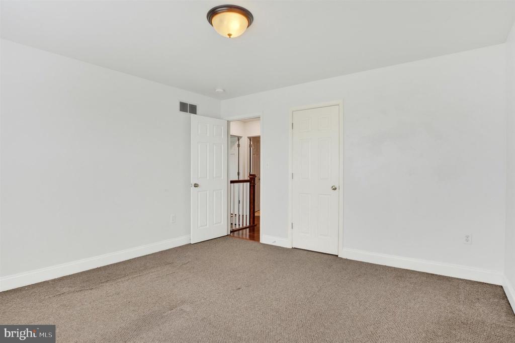 6254 CHATHAM GLENN WAY