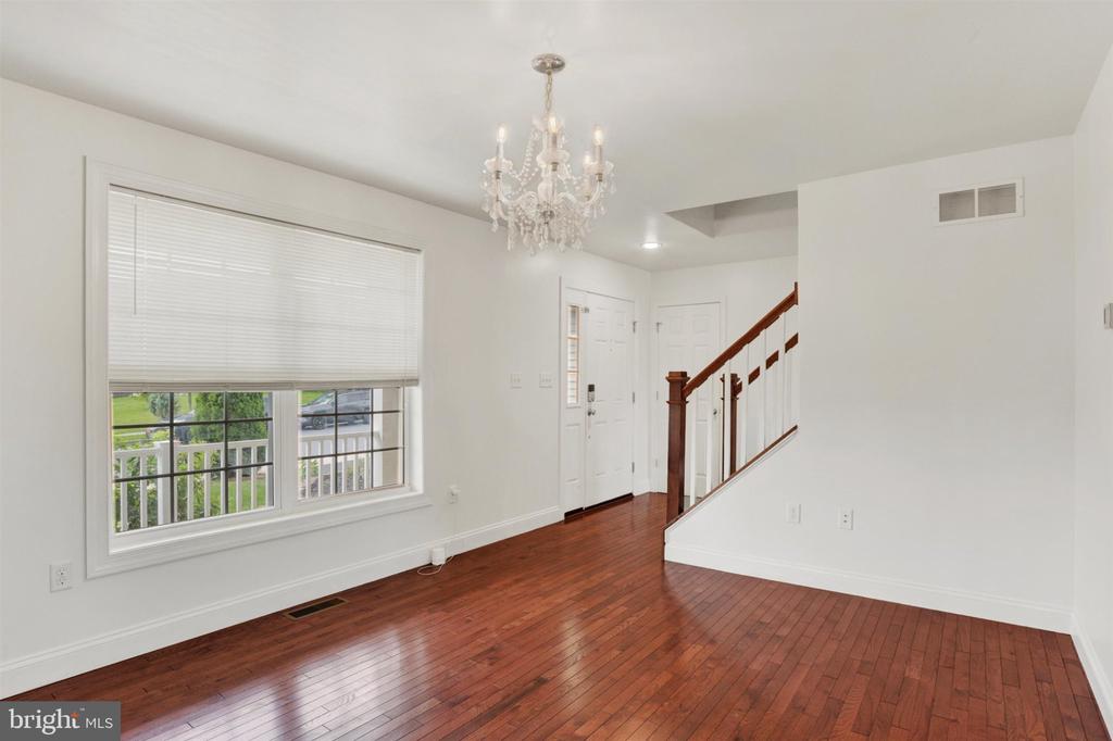 6254 CHATHAM GLENN WAY