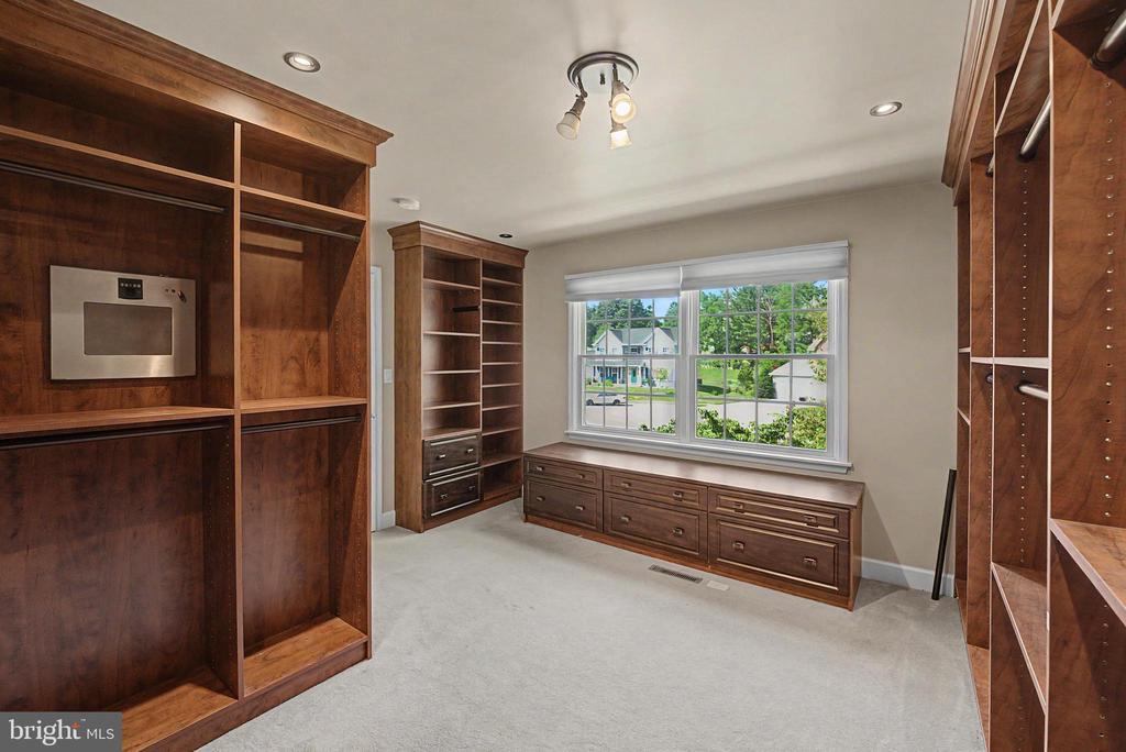 6312 ASTON COURT