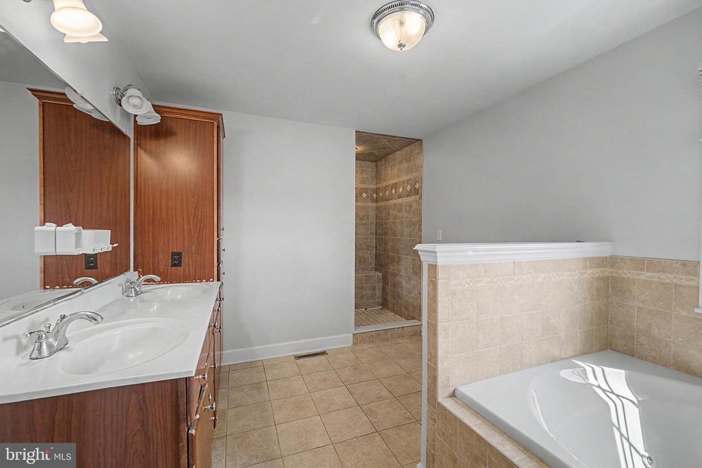6312 ASTON COURT