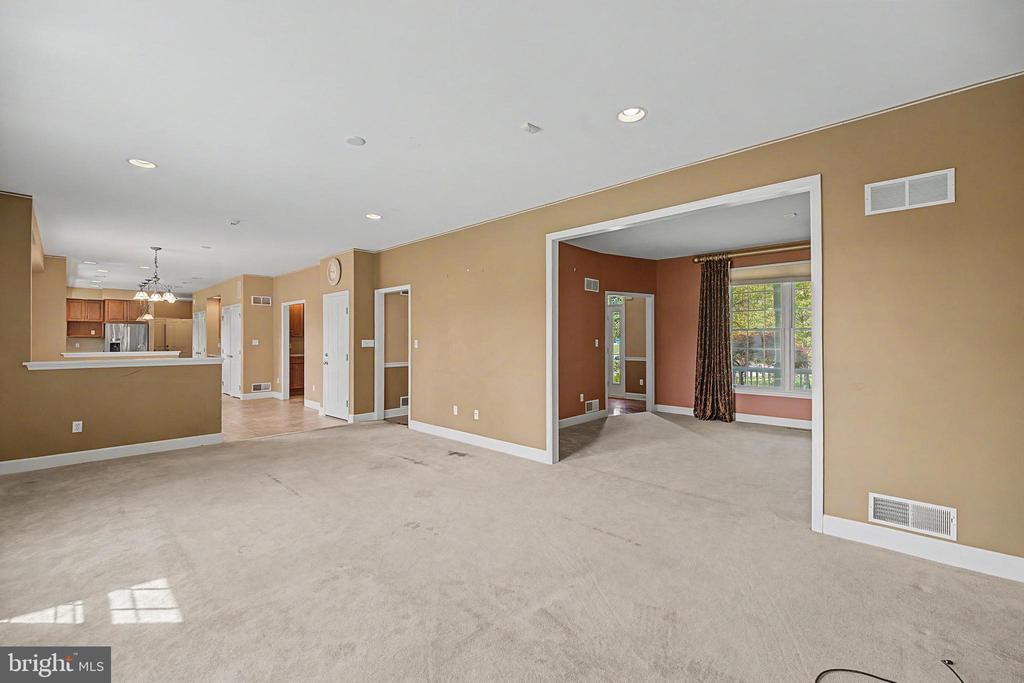 6312 ASTON COURT