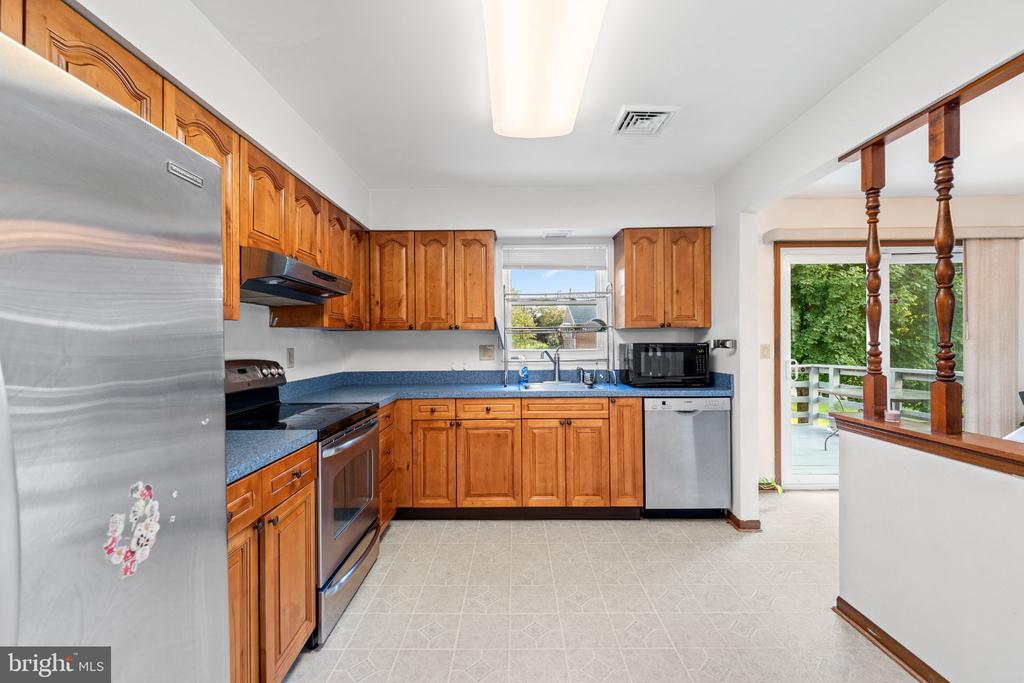 102 FAIRVIEW