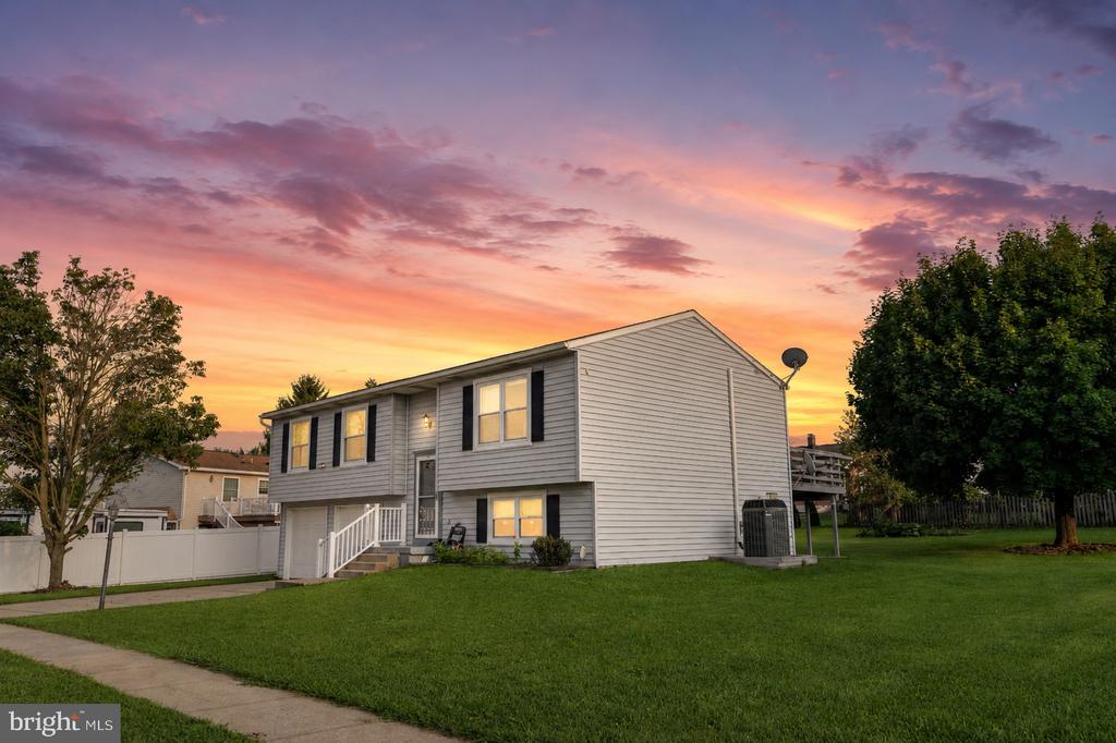 102 FAIRVIEW