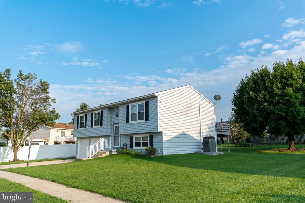 102 FAIRVIEW