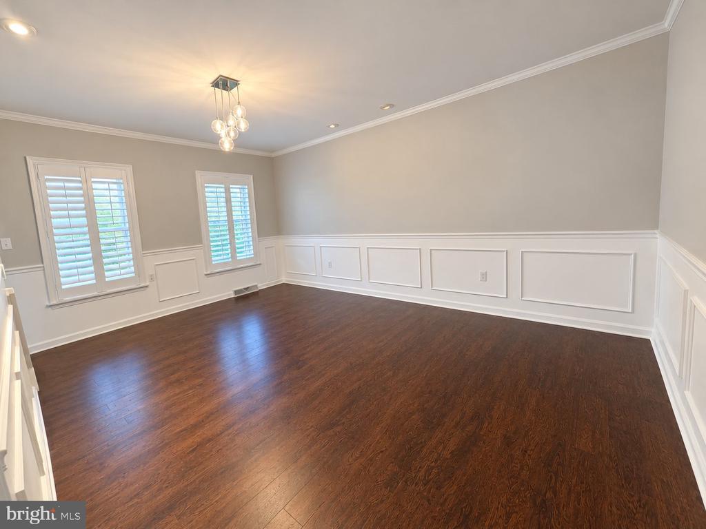 2072 SOUTHPOINT DRIVE