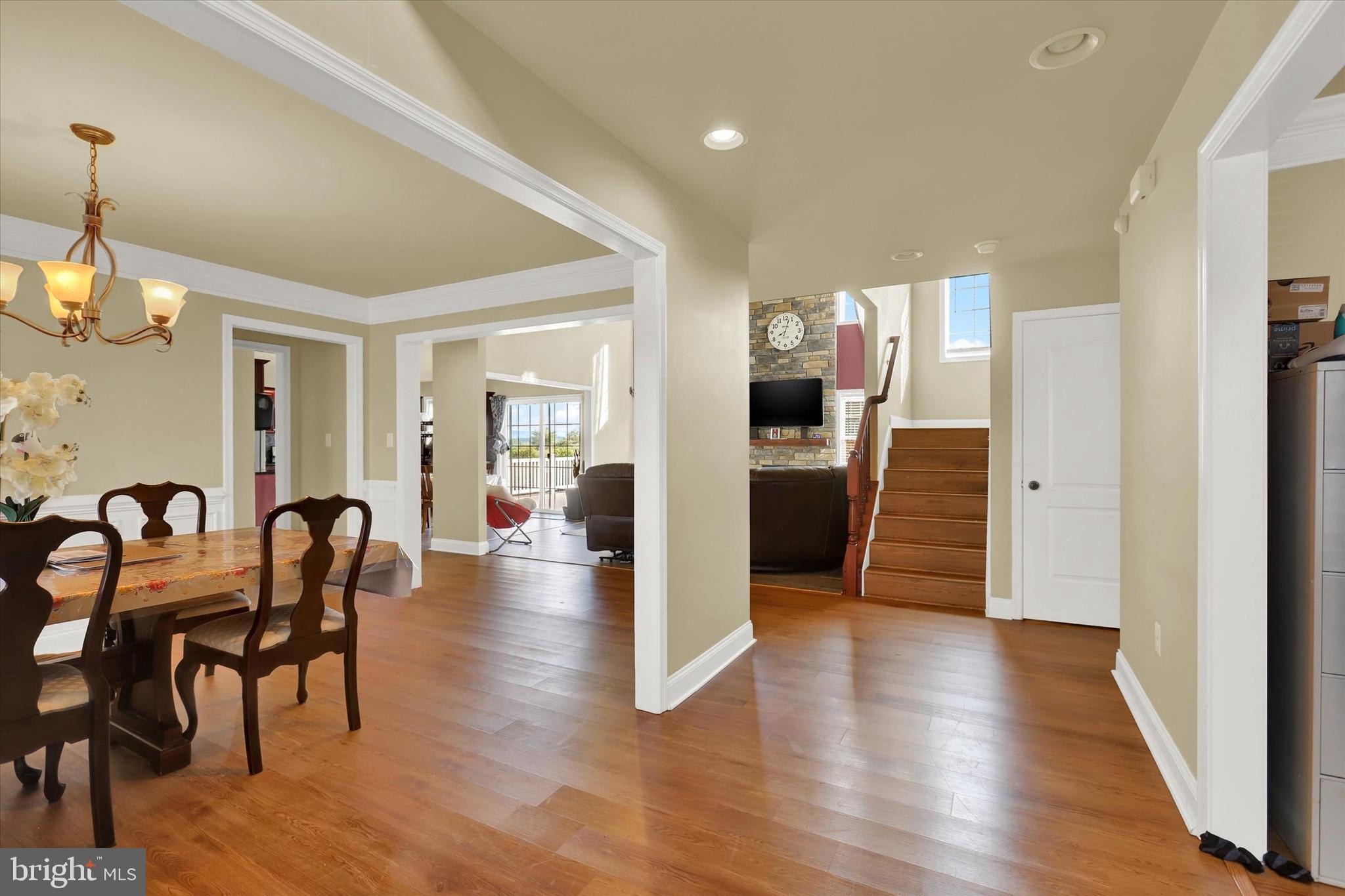 232 Charleston Drive