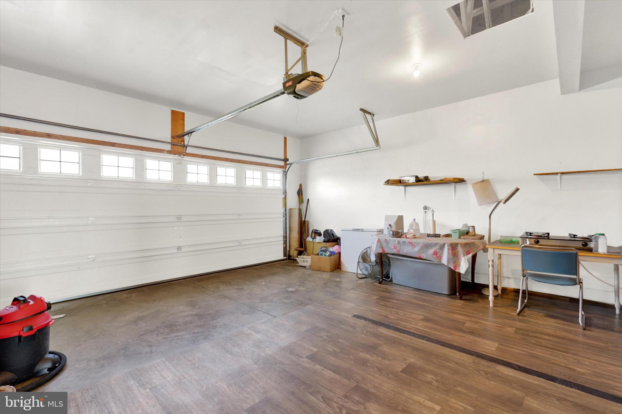 232 Charleston Drive