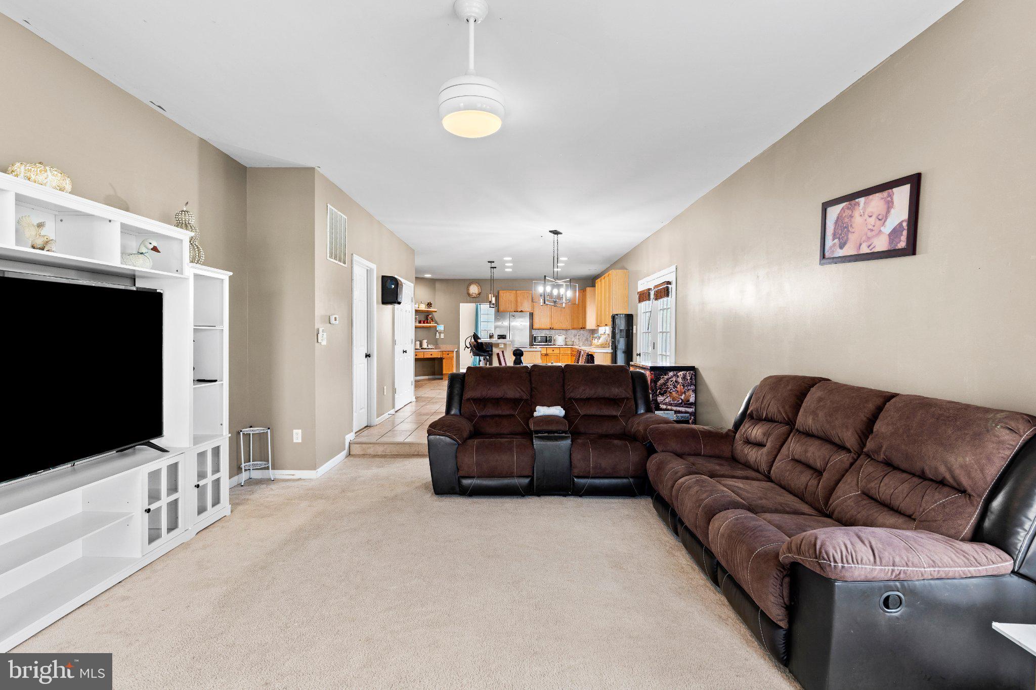 2960 2960 CONSTELLATION DR