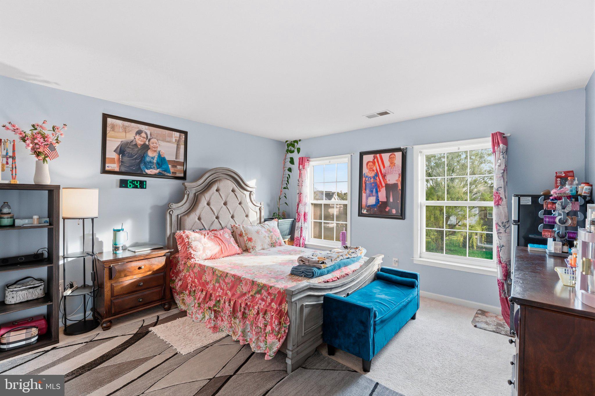 2960 2960 CONSTELLATION DR