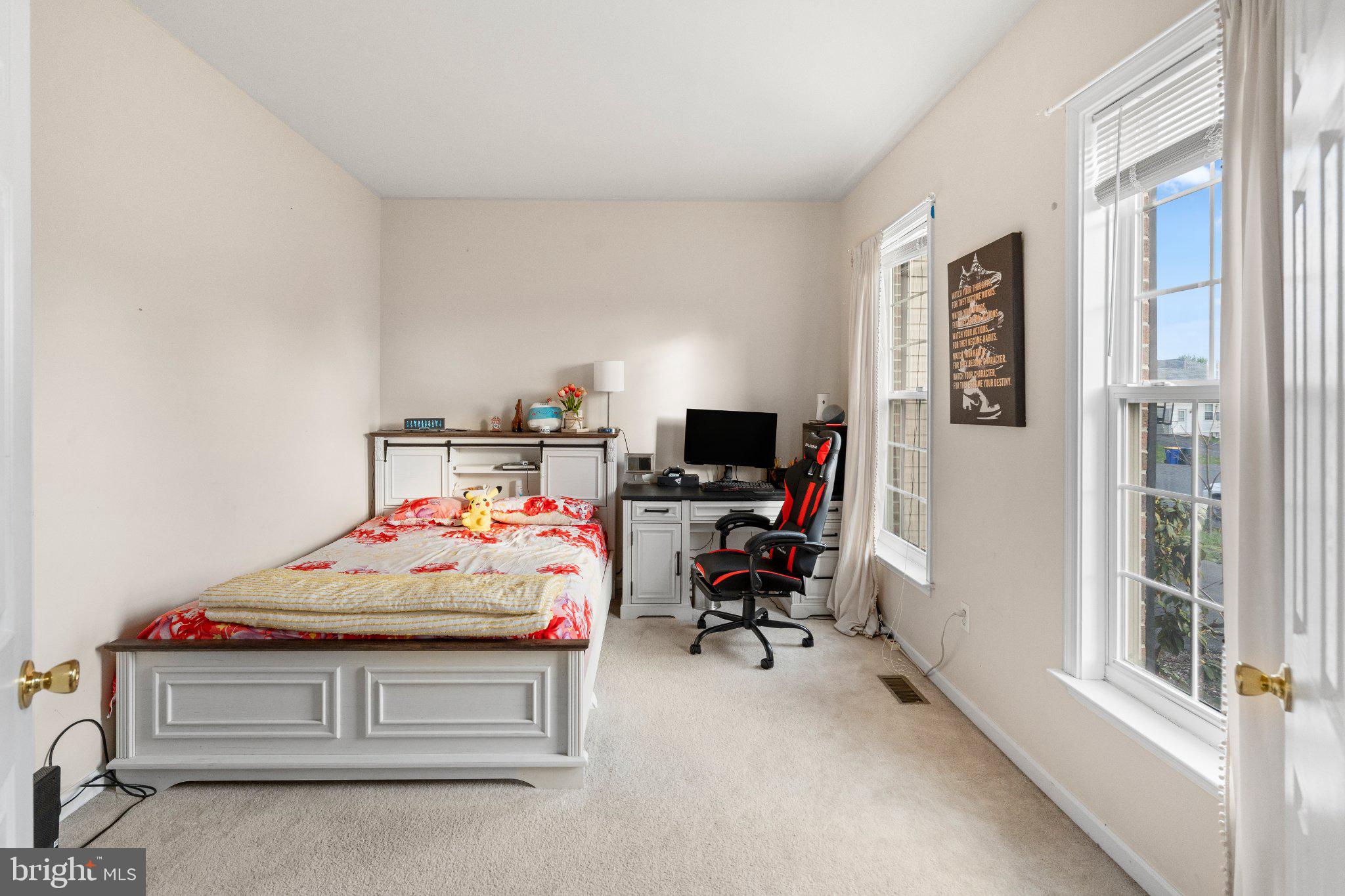 2960 2960 CONSTELLATION DR