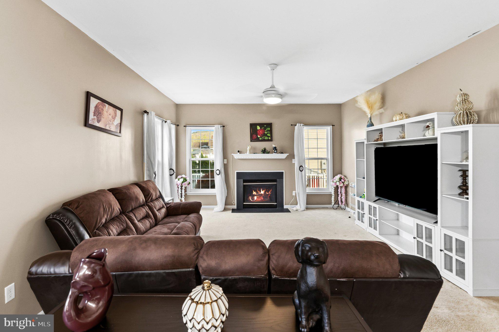 2960 2960 CONSTELLATION DR