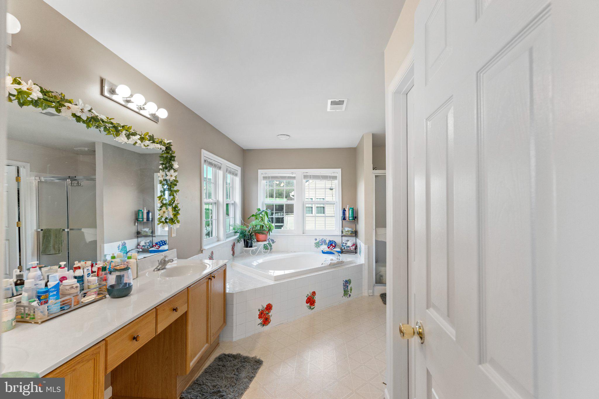 2960 2960 CONSTELLATION DR