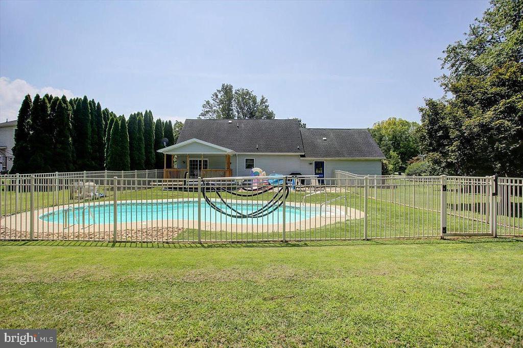 768 FRANKLIN SQUARE DRIVE