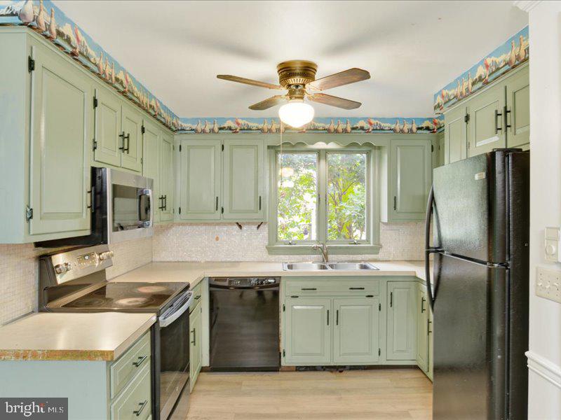 2675 HEMLOCK DRIVE