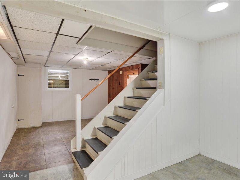 2675 HEMLOCK DRIVE