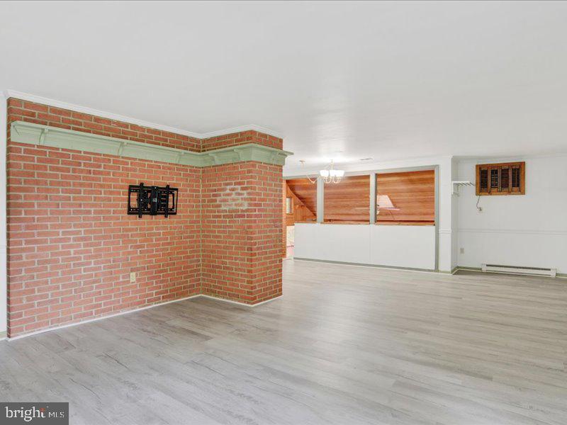 2675 HEMLOCK DRIVE