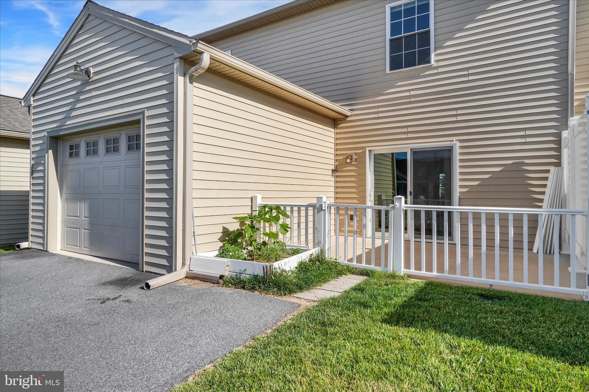 140 RIDGEFIELD DRIVE
