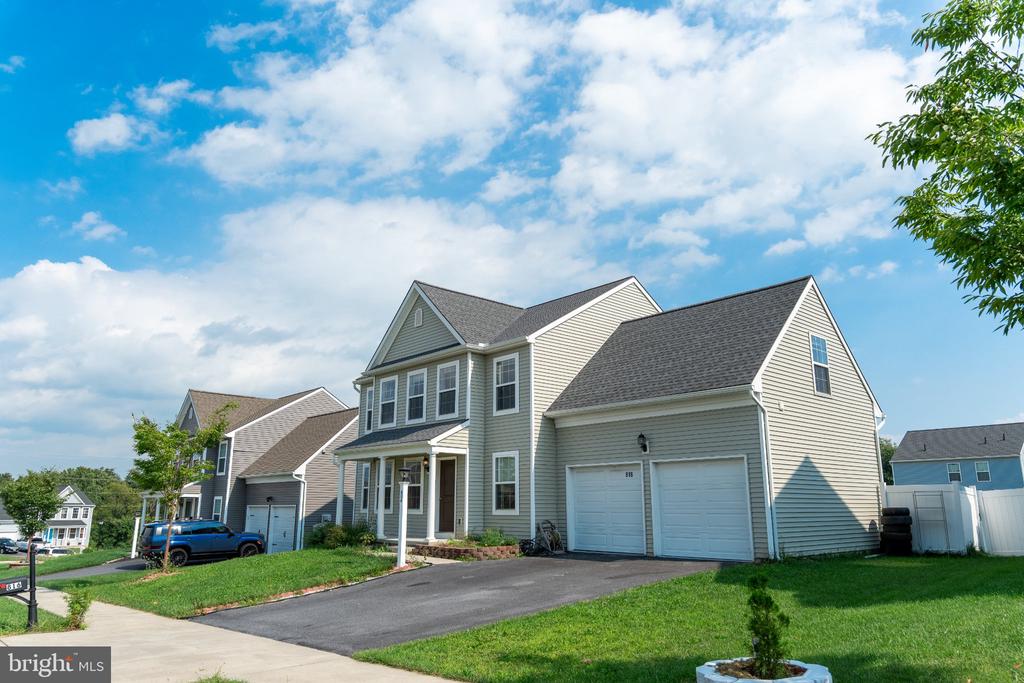 816 WESTBROOKE DRIVE