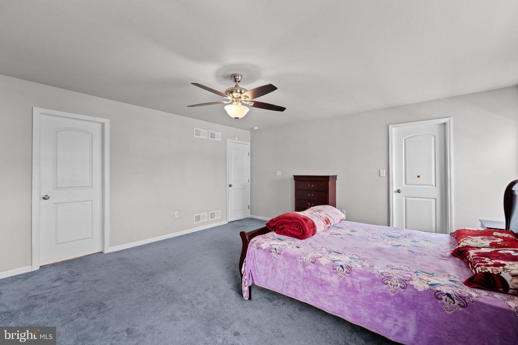 816 WESTBROOKE DRIVE