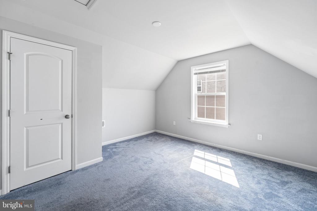 816 WESTBROOKE DRIVE