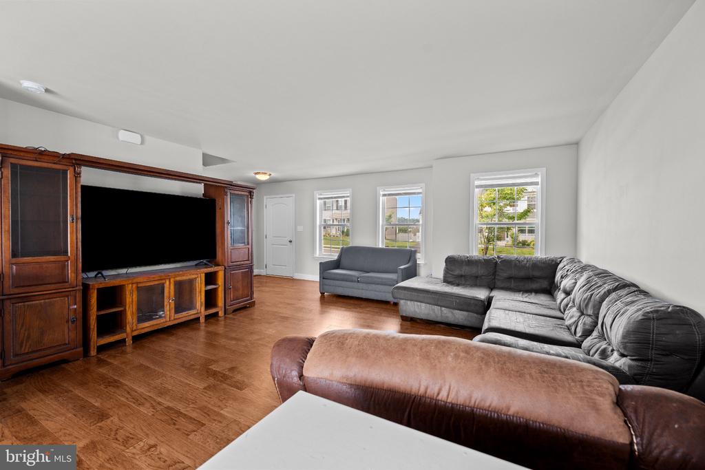 816 WESTBROOKE DRIVE