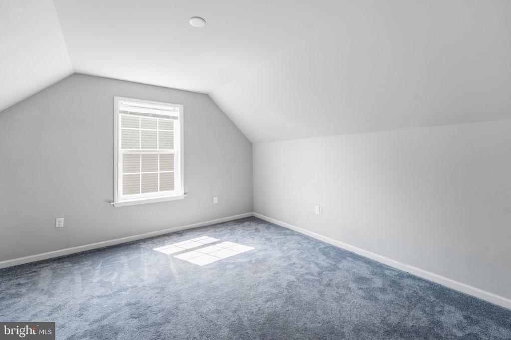 816 WESTBROOKE DRIVE