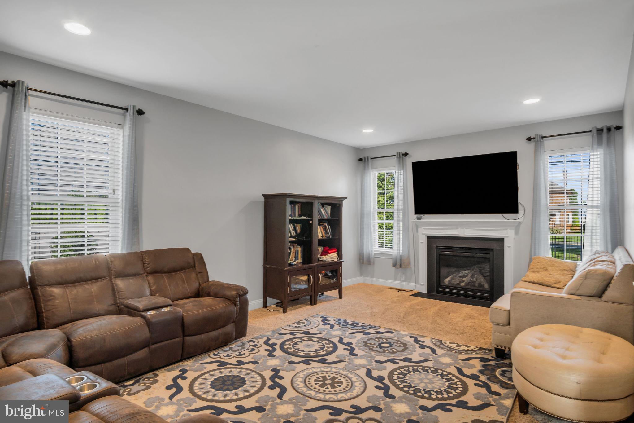 470 SWEETWATER DR L-0120