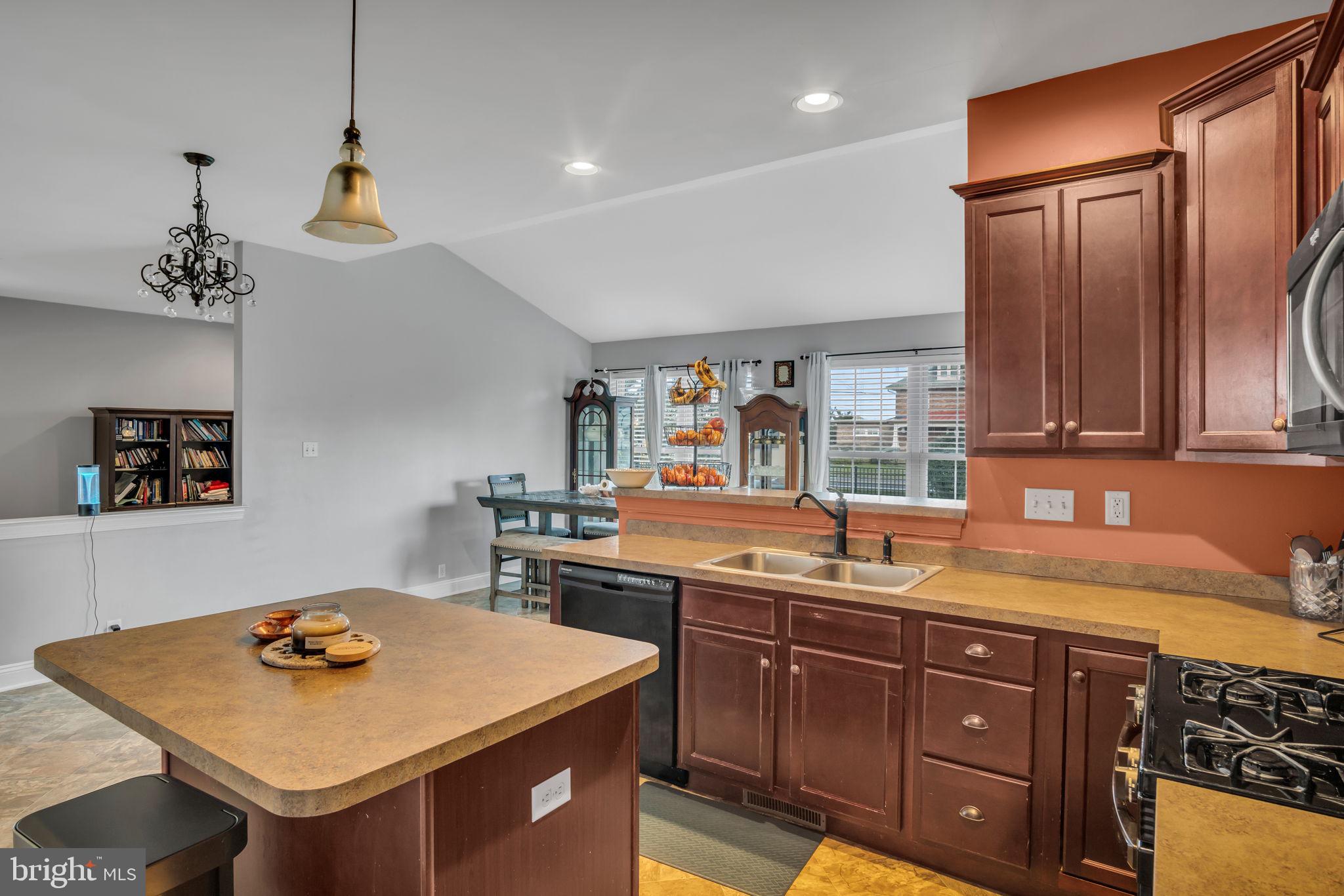 470 SWEETWATER DR L-0120