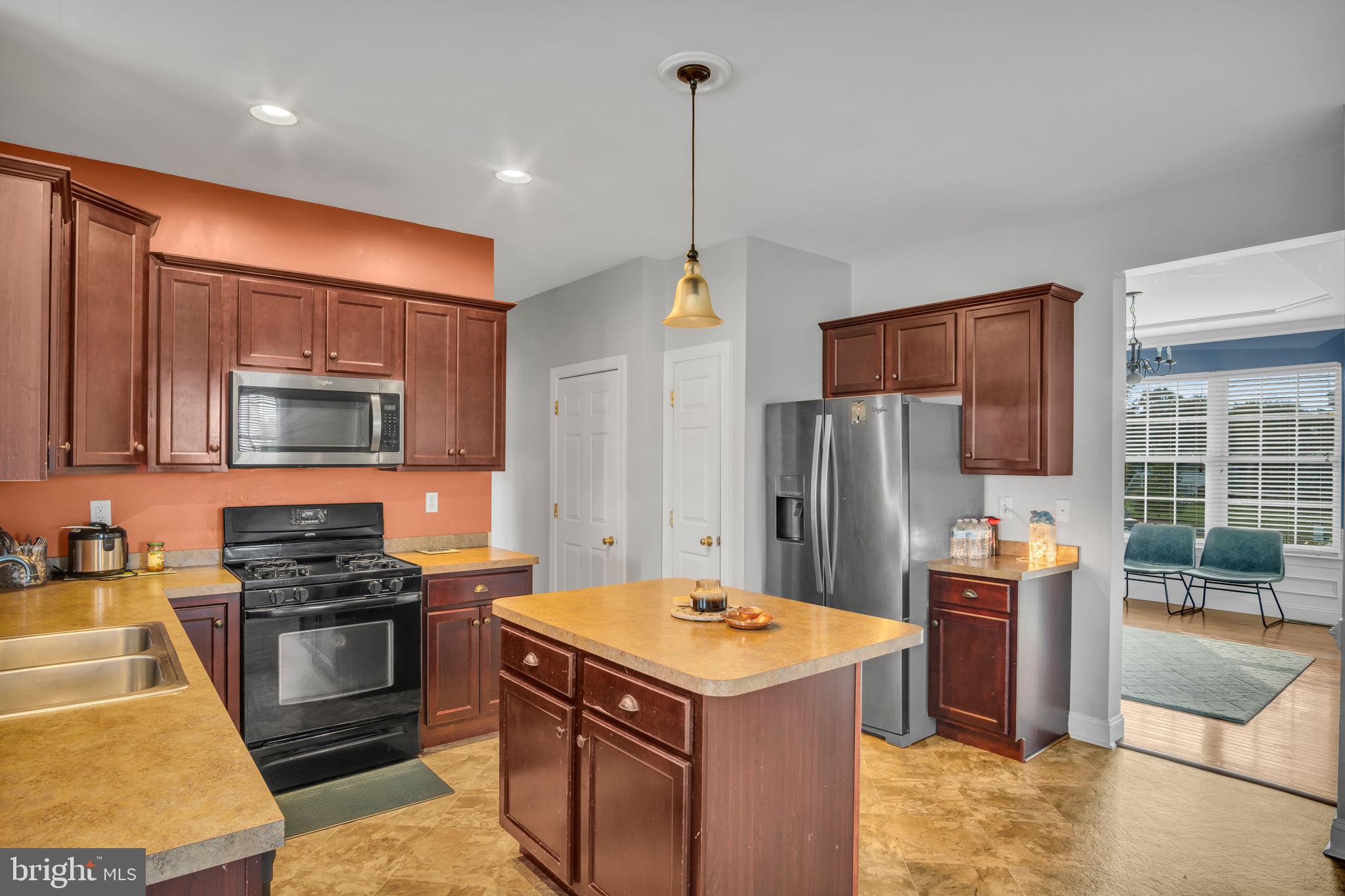 470 SWEETWATER DR L-0120