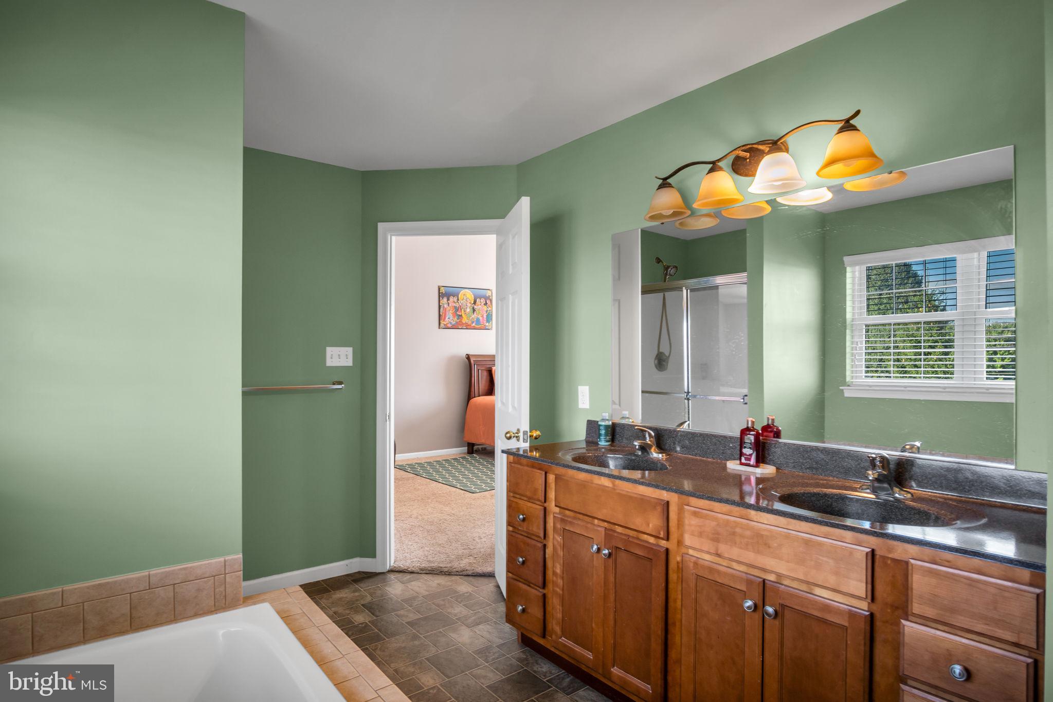 470 SWEETWATER DR L-0120