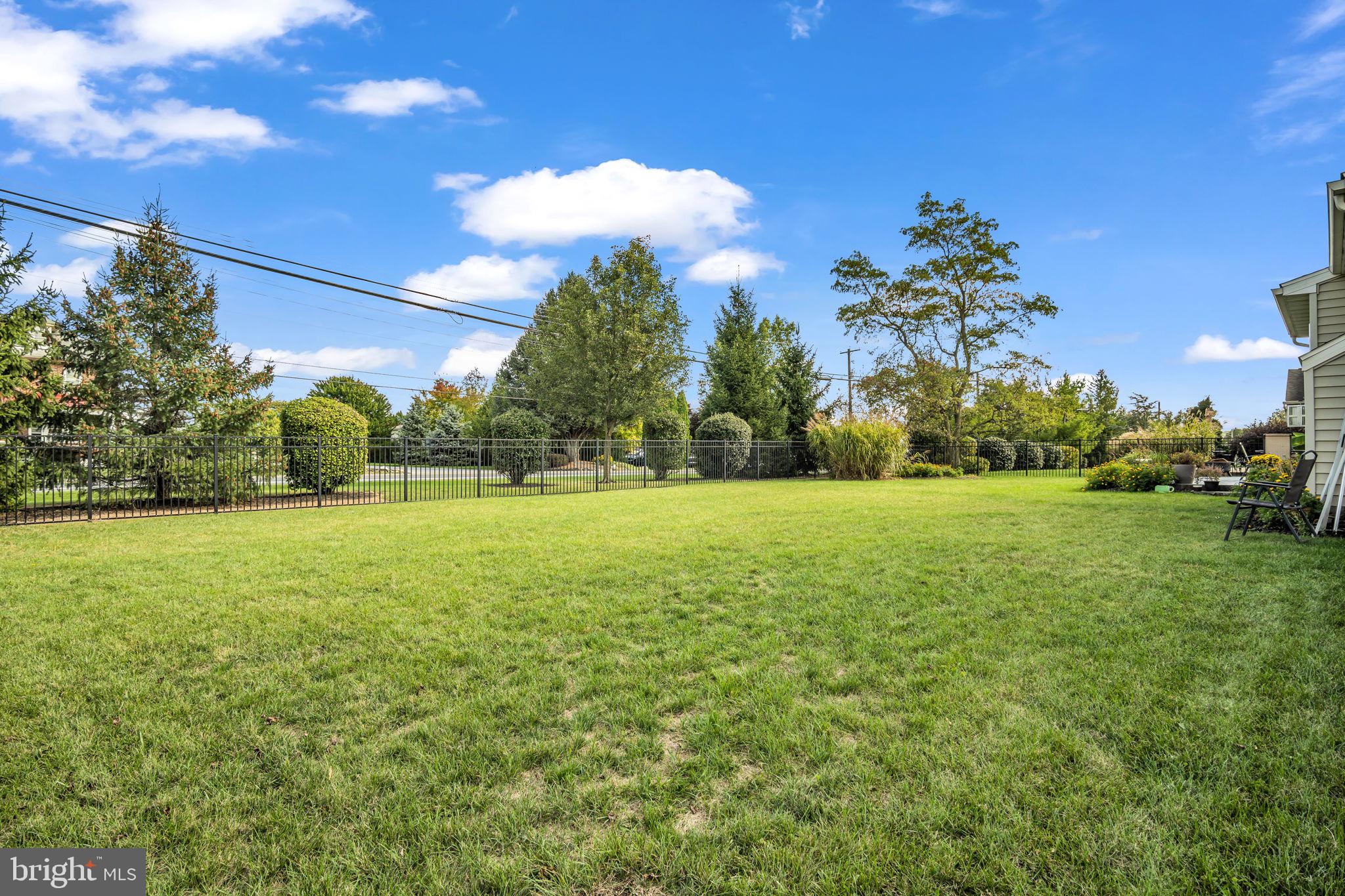 470 SWEETWATER DR L-0120